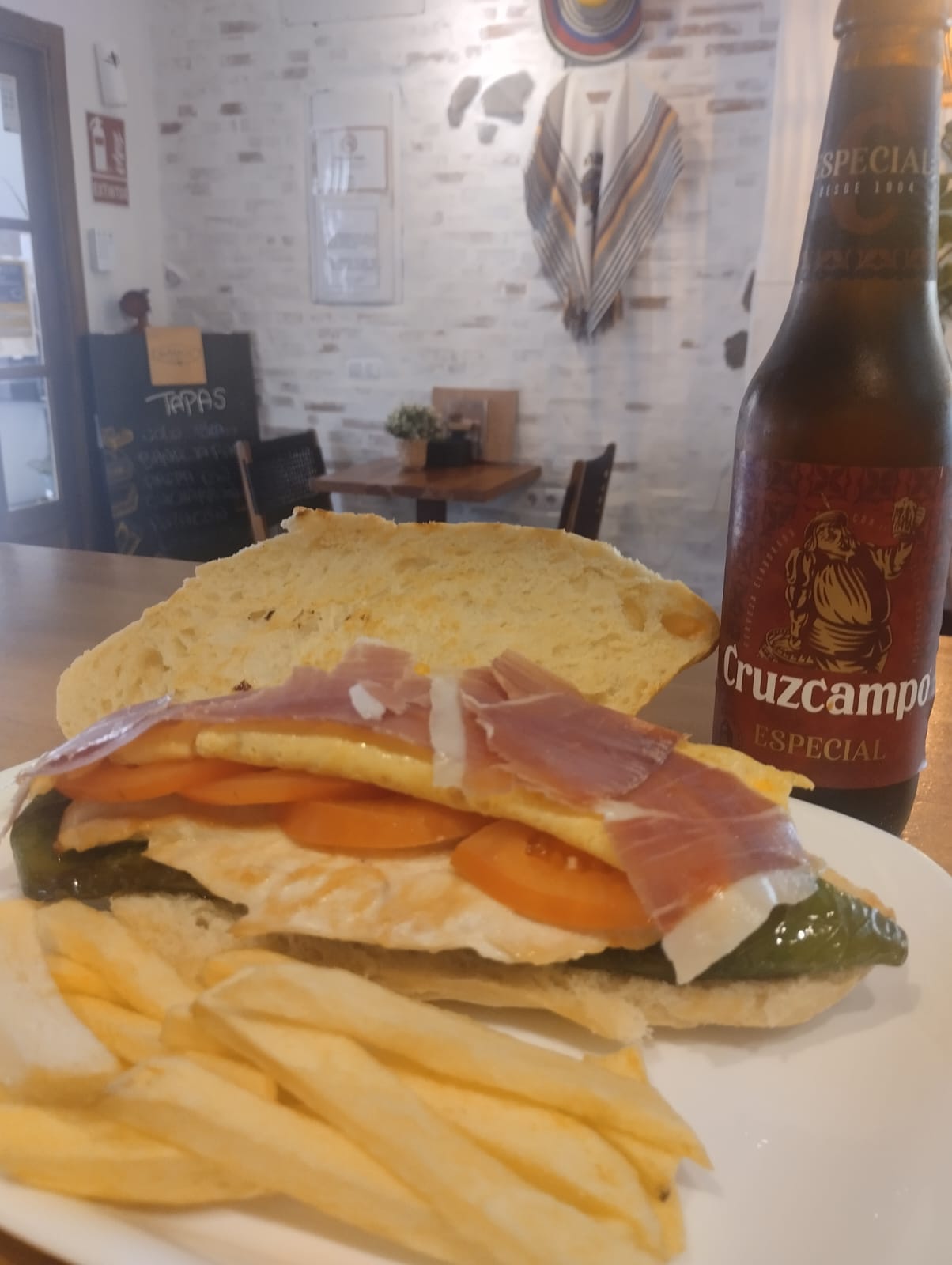 Mejor serranito de Sevilla de La Costeña, Bar de Mairena del Aljarafe