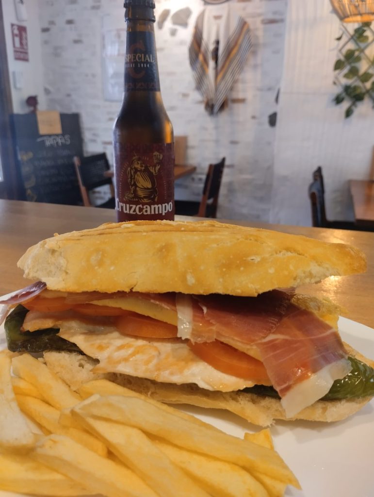 Mejor serranito de Sevilla de La Costeña, Bar de Mairena del Aljarafe